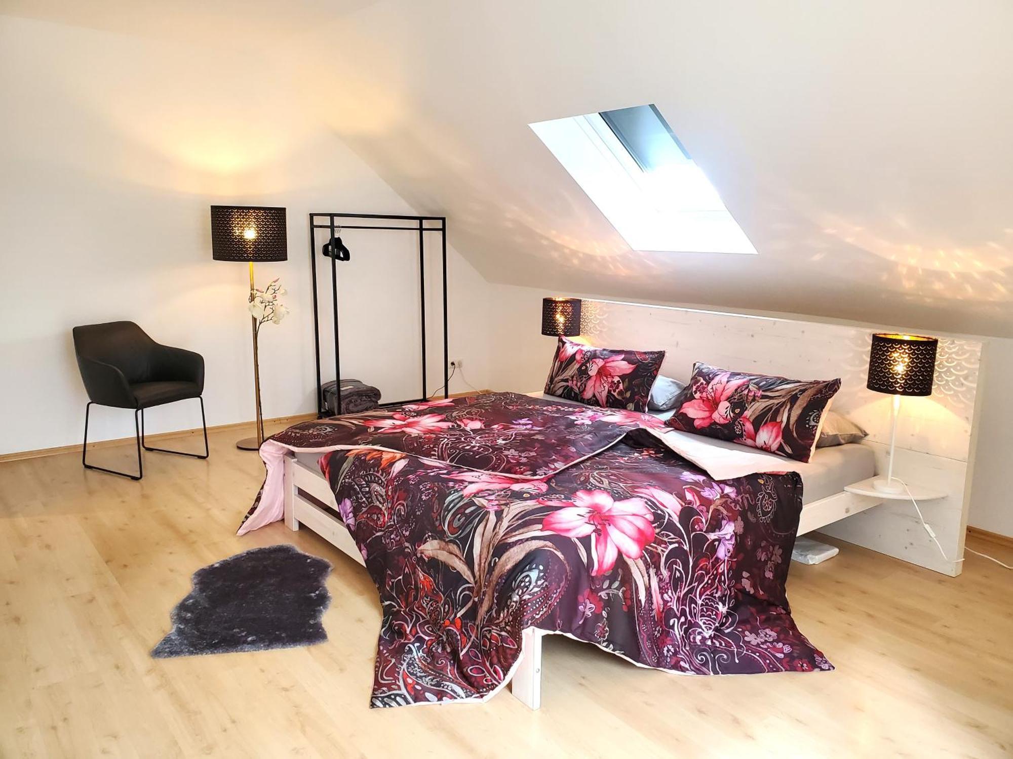Apartment Chalet Am Schloss Kaltenberg Nahe Ammersee Geltendorf Exteriör bild
